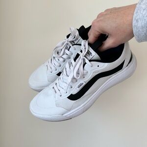 Vans UltraRange EXO UltraCush unisex